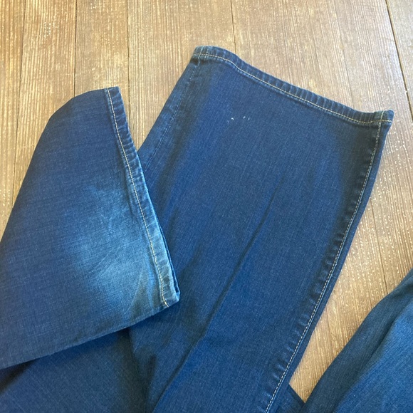 Citizens of Humanity Amber Medium Rise Bootcut 31 - Picture 9 of 9